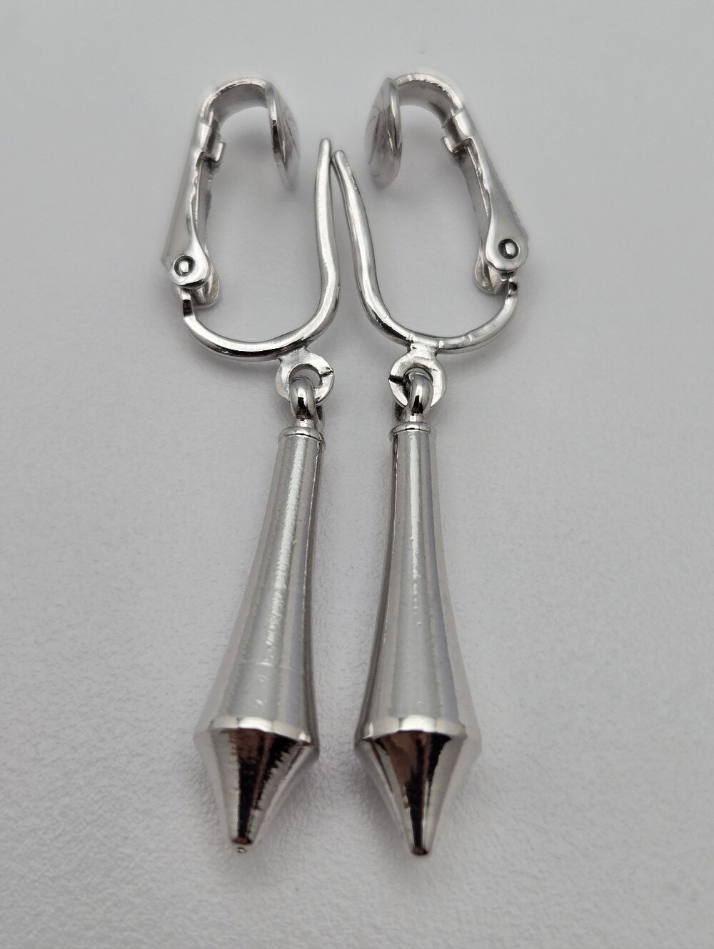 Vintage Sarah Coventry Canada Silver Tone Clip On Drop Earrings 1960s Signed - Picture 9 of 13
